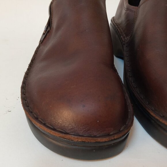 NAOT Brown Leather Zip Ankle Fashion Boots Bootie Shoe Clogs Size 42 EUR 9 US - Picture 6 of 14